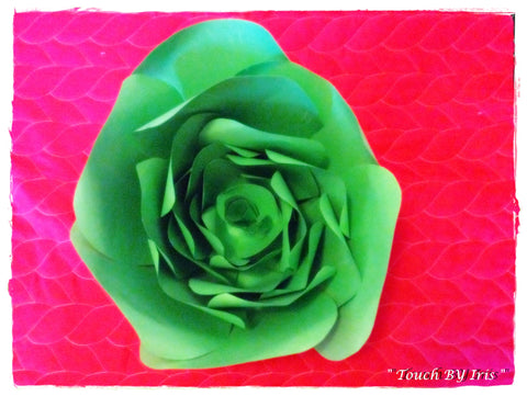 Green Medium Rose